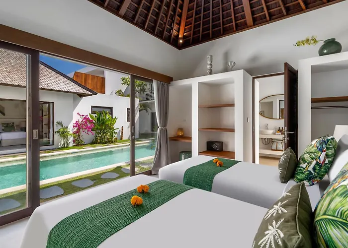 Saint Laurent By Alfred In Bali فيلة *