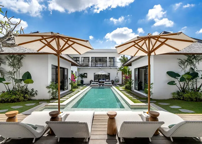 فيلة Saint Laurent By Alfred In Bali *