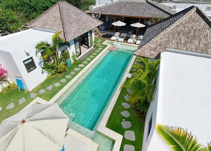 Saint Laurent By Alfred In Bali فيلة *