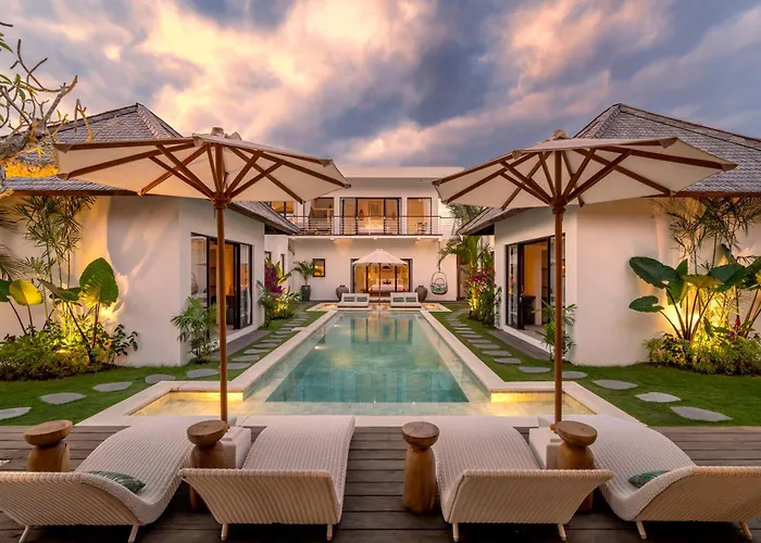 Saint Laurent By Alfred In Bali فيلة سمينياك